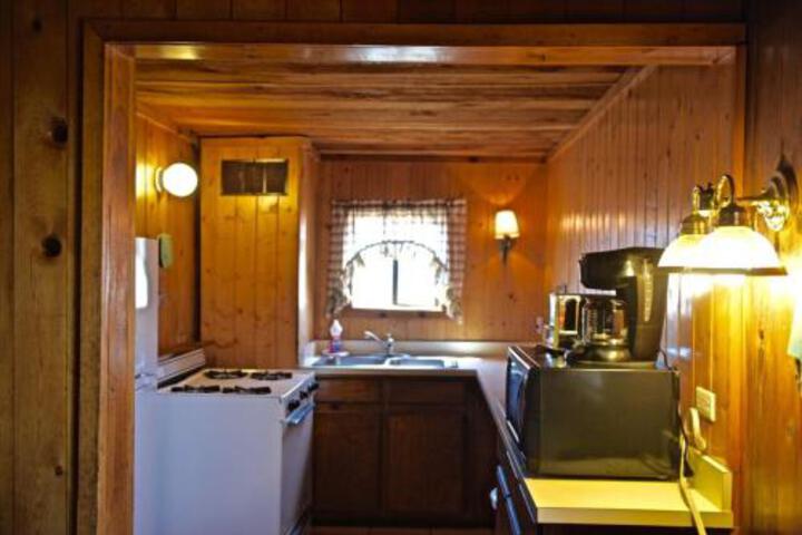 Eagle Nest Cabins & Marina - thumb 2