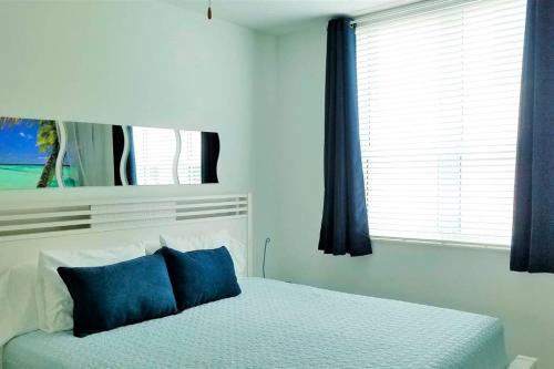 Amazing Onebedroom In Casa Costa Luxury Condo BEACH PASS INCLUDED - thumb 6