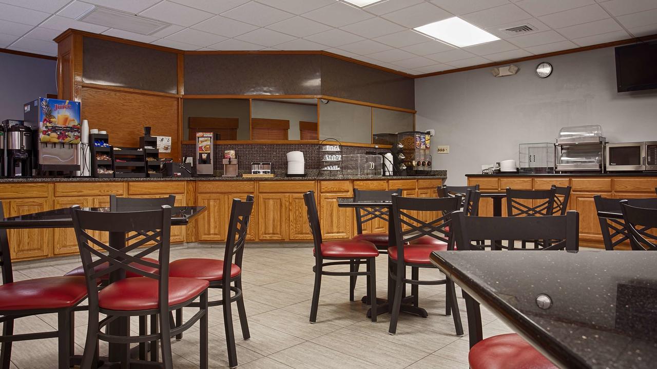 Best Western Central Inn - thumb 16