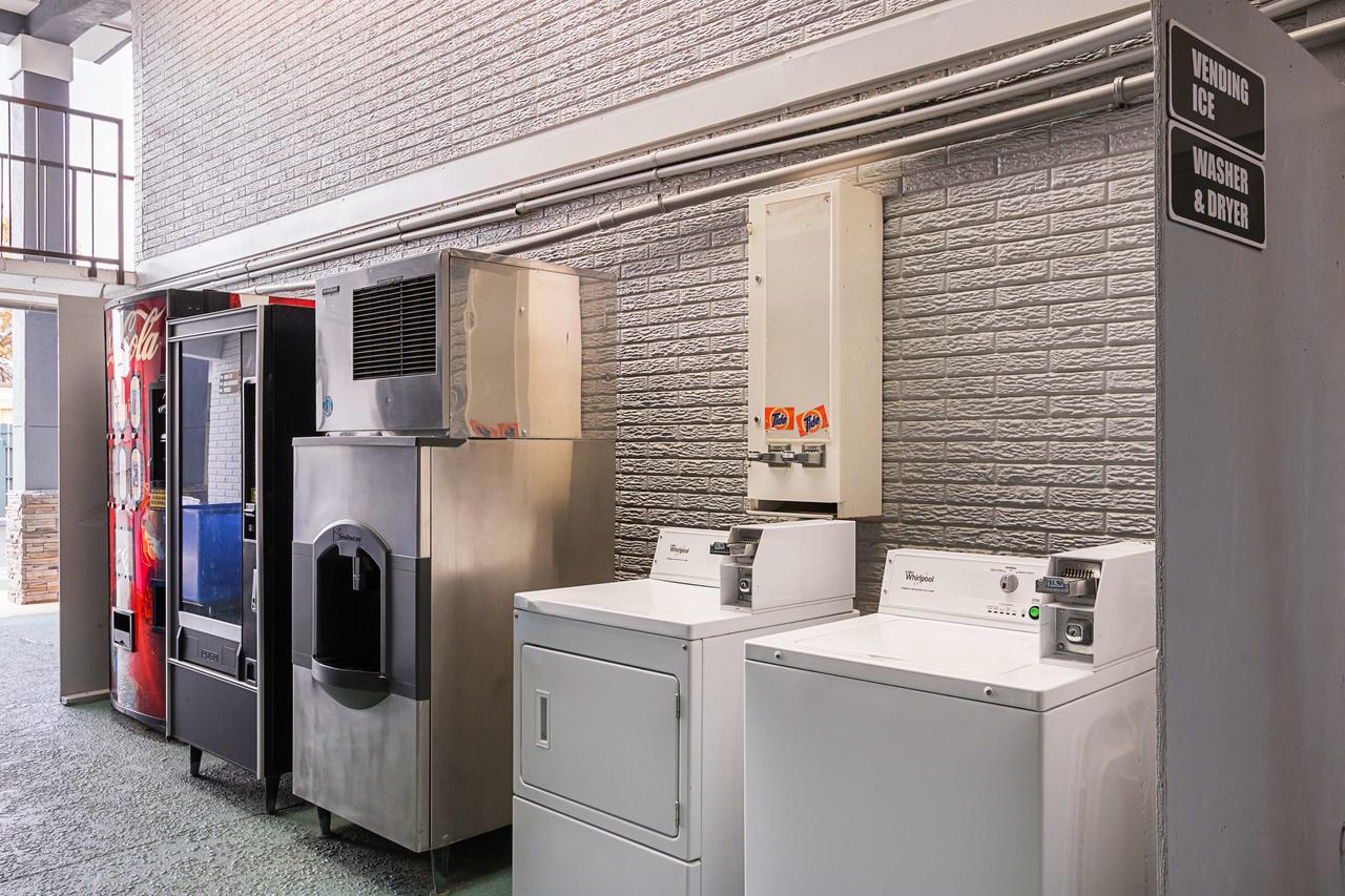 Best Western Central Inn - thumb 19