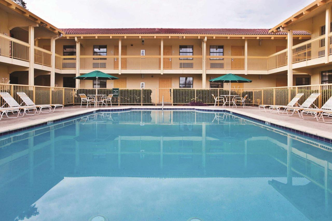 La Quinta Inn By Wyndham Savannah Midtown - thumb 21