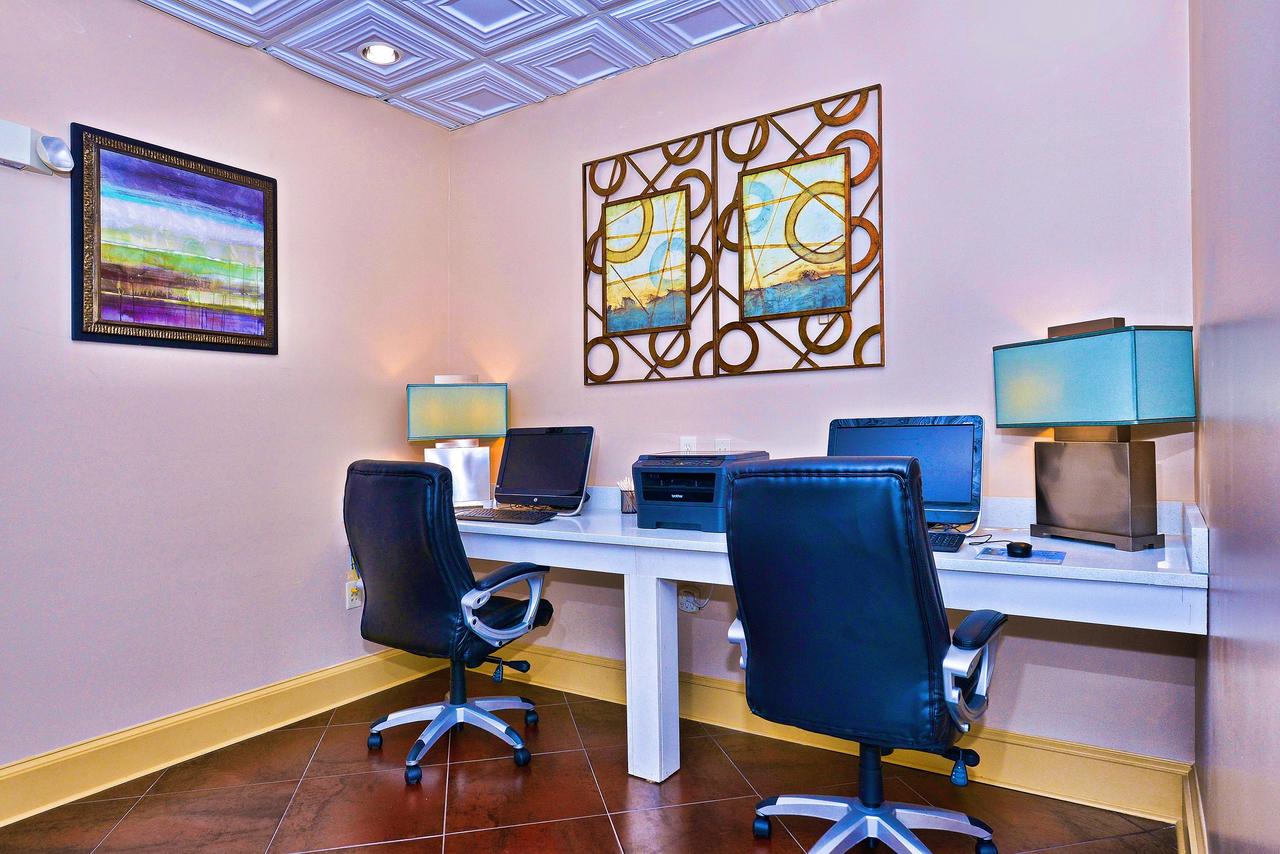 Best Western Plus Savannah Airport Inn And Suites - thumb 12