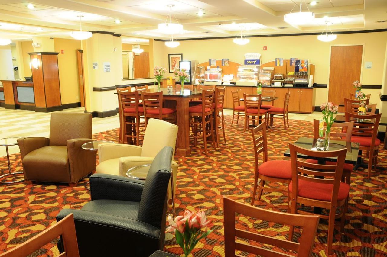 Holiday Inn Express Hotel & Suites Bainbridge - thumb 8