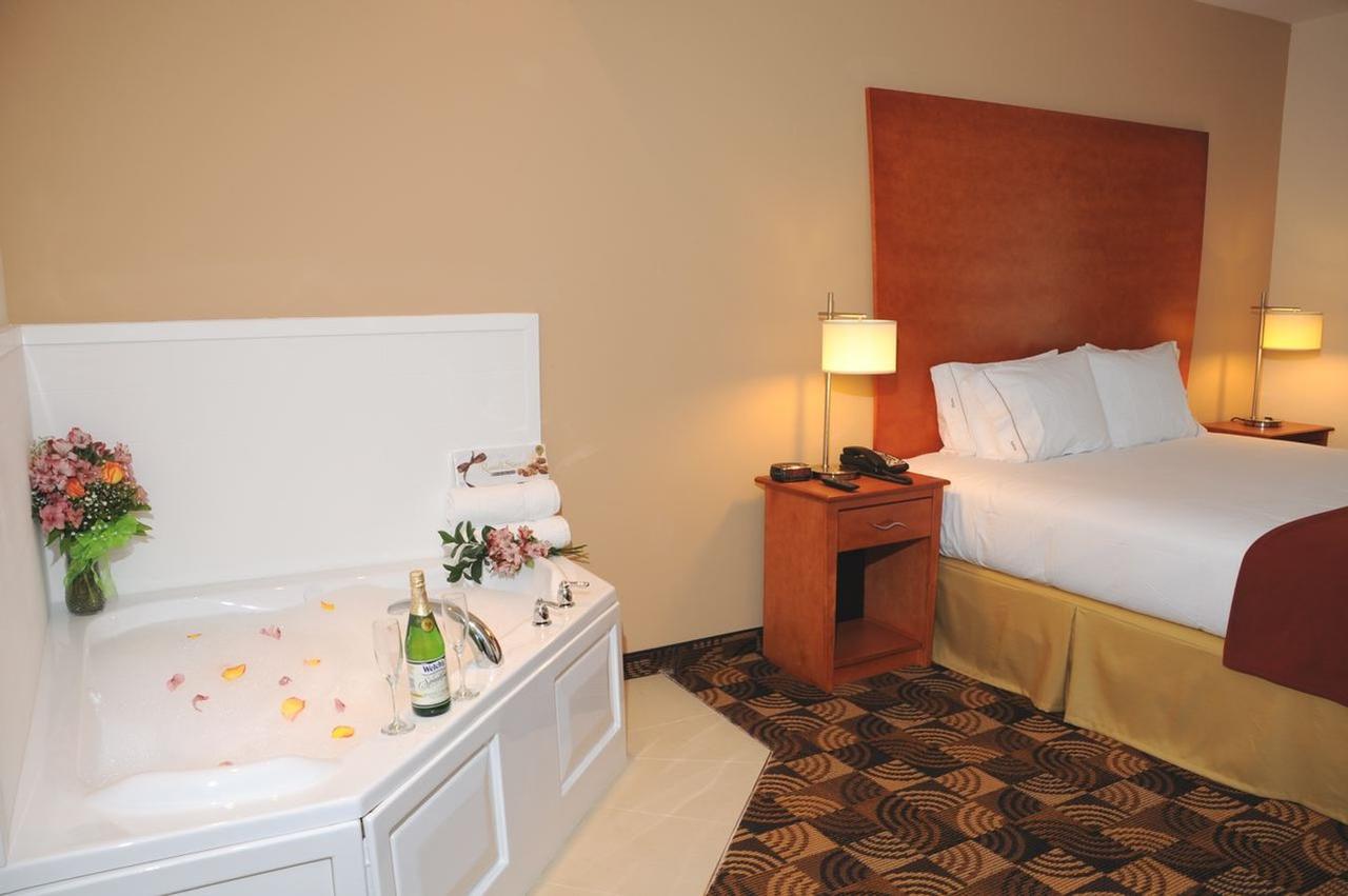 Holiday Inn Express Hotel & Suites Bainbridge - thumb 31