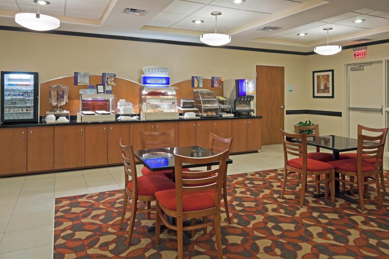 Holiday Inn Express Hotel & Suites Bainbridge - thumb 28