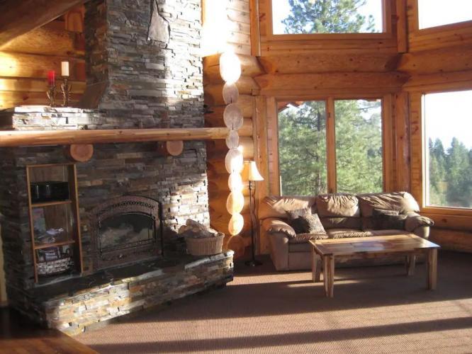 Log Castle Inn - thumb 2