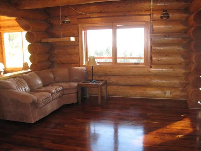 Log Castle Inn - thumb 4