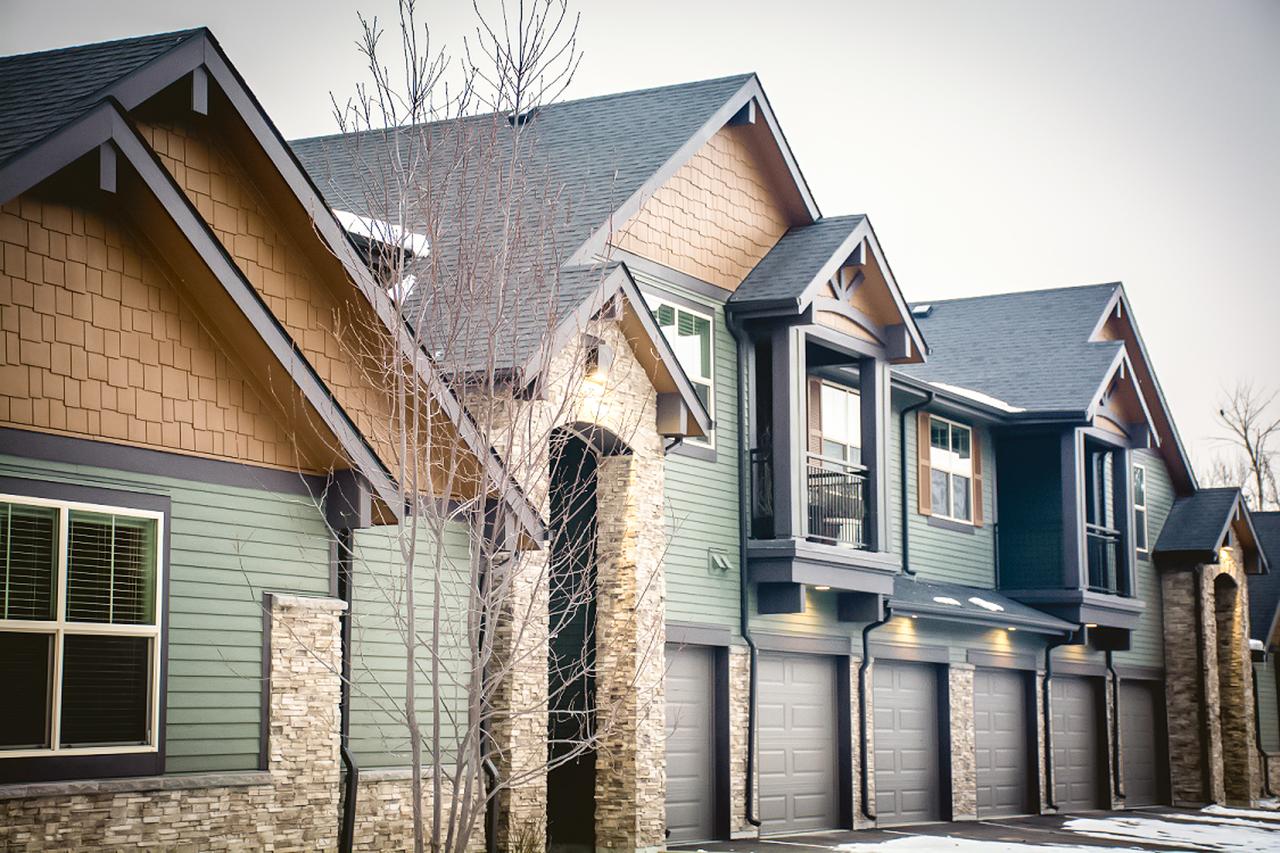 The District At Parkcenter Apartments - thumb 3