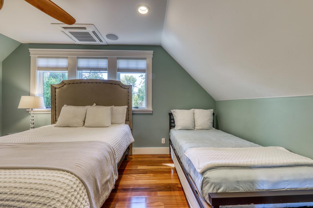 Founder's Home - thumb 27