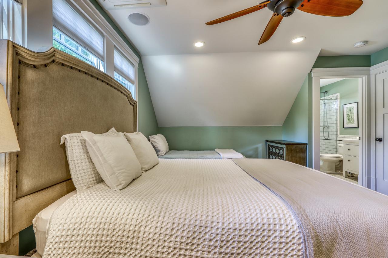 Founder's Home - thumb 26