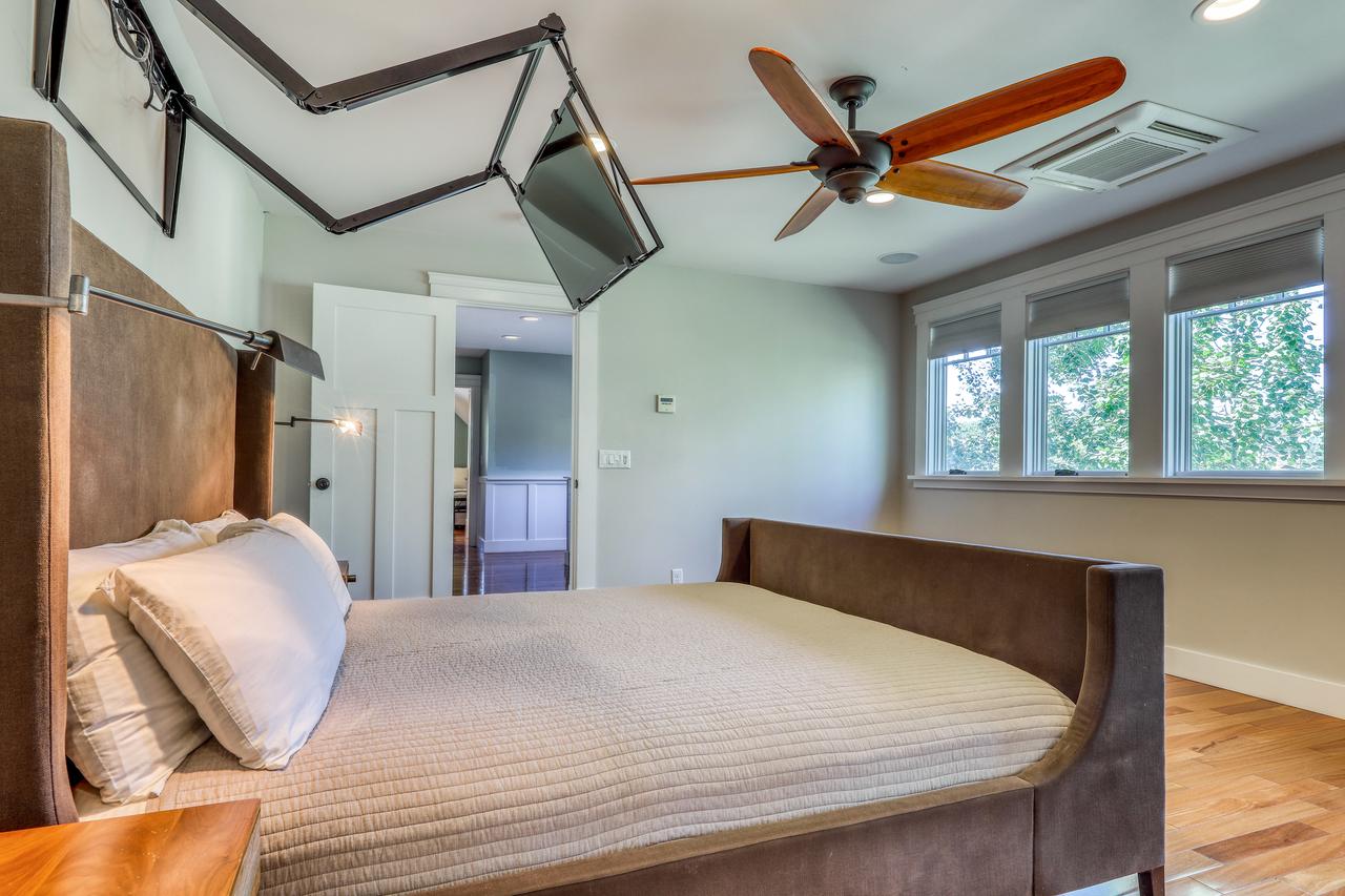 Founder's Home - thumb 15