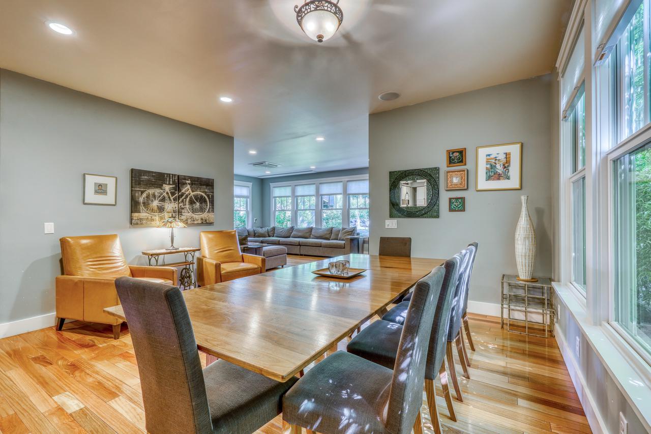 Founder's Home - thumb 3