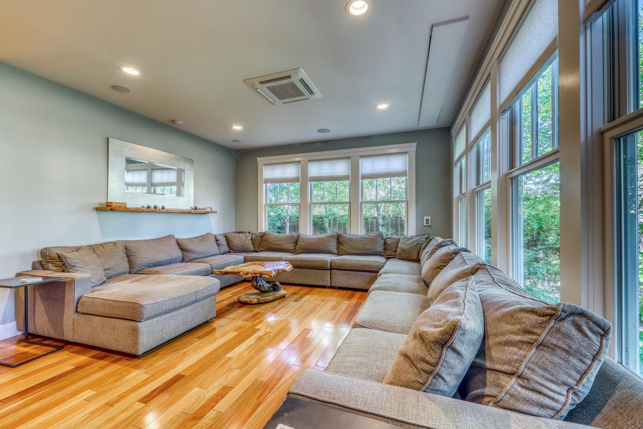 Founder's Home - thumb 7