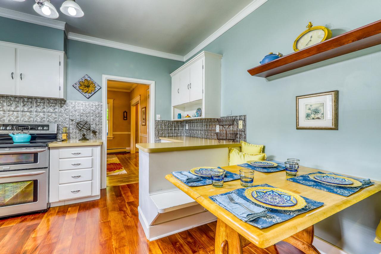 The Harrison House - thumb 4