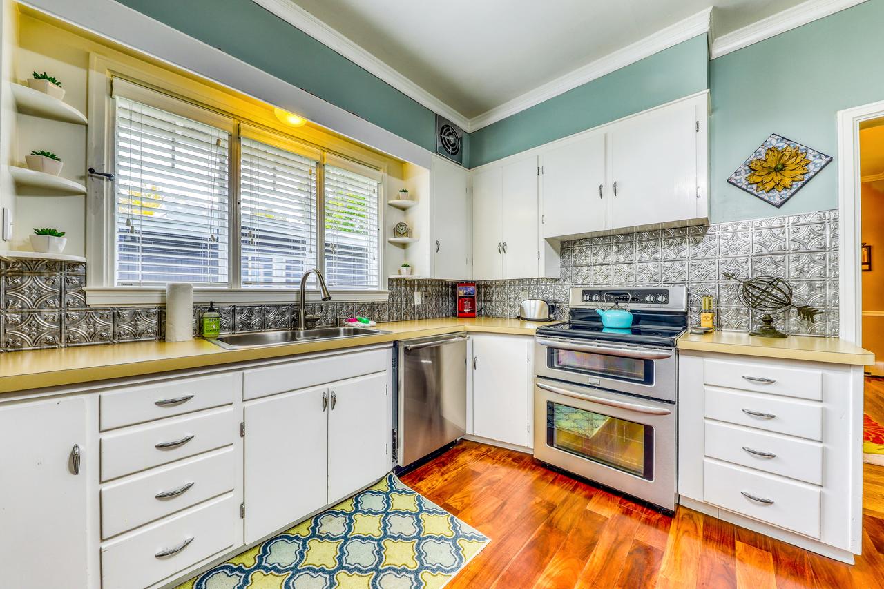 The Harrison House - thumb 2