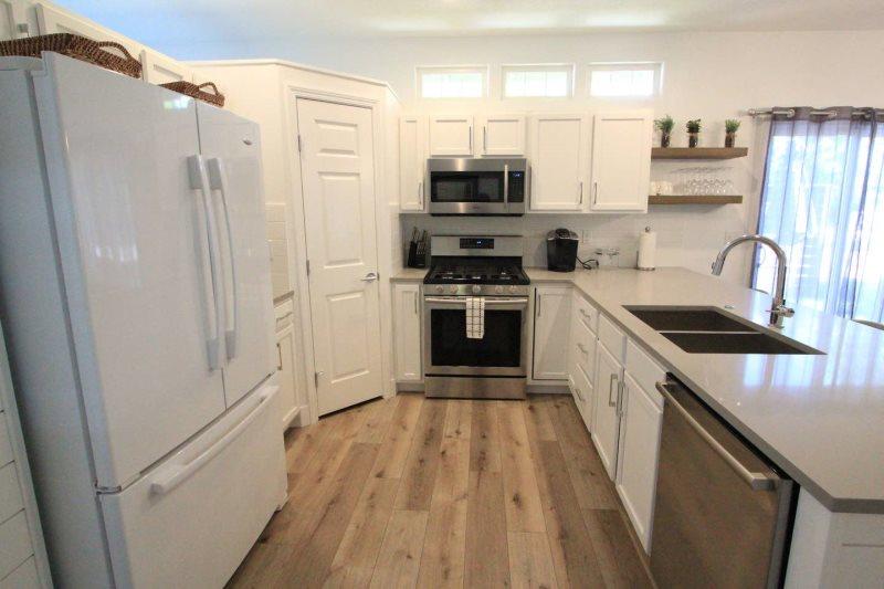 Remodeled Home And A Taste Of The Country! - thumb 22