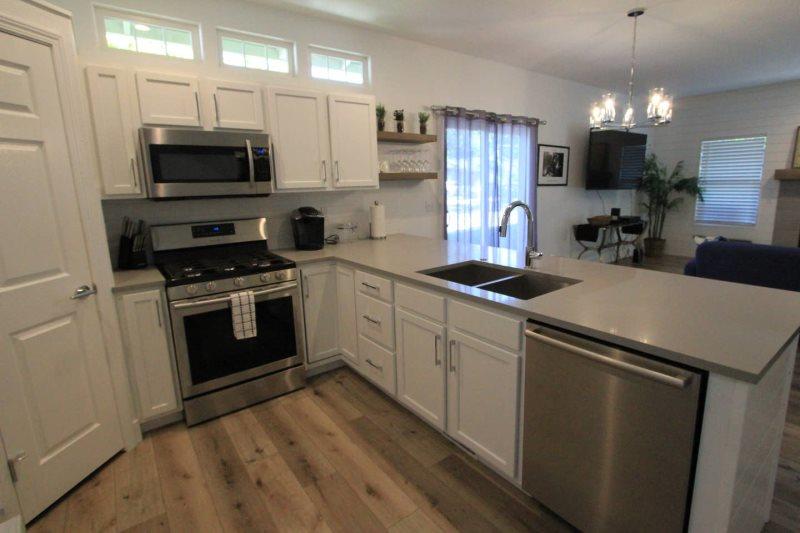 Remodeled Home And A Taste Of The Country! - thumb 20