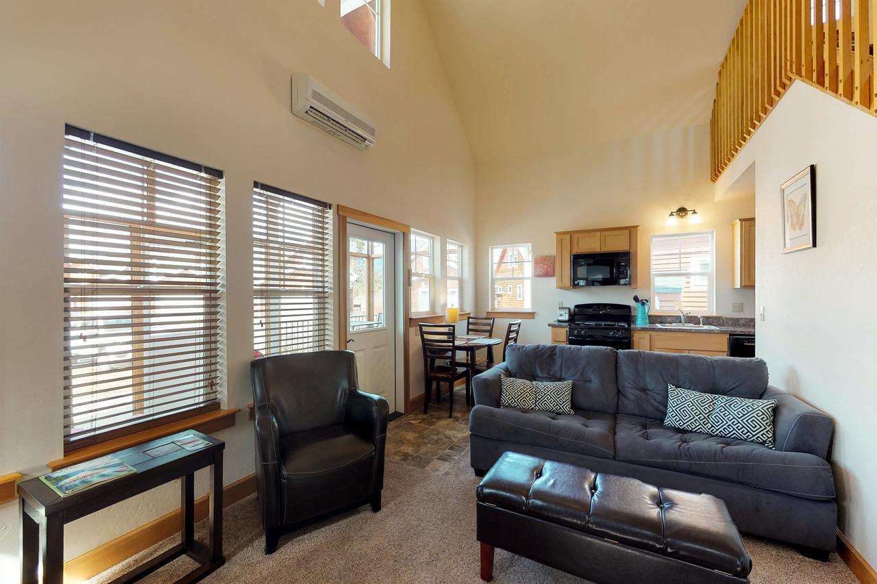 Dover Bay Home - thumb 4