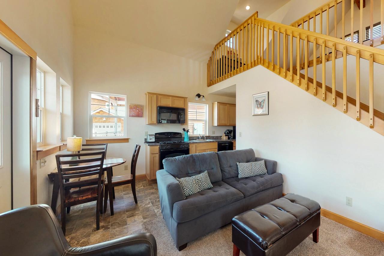 Dover Bay Home - thumb 6