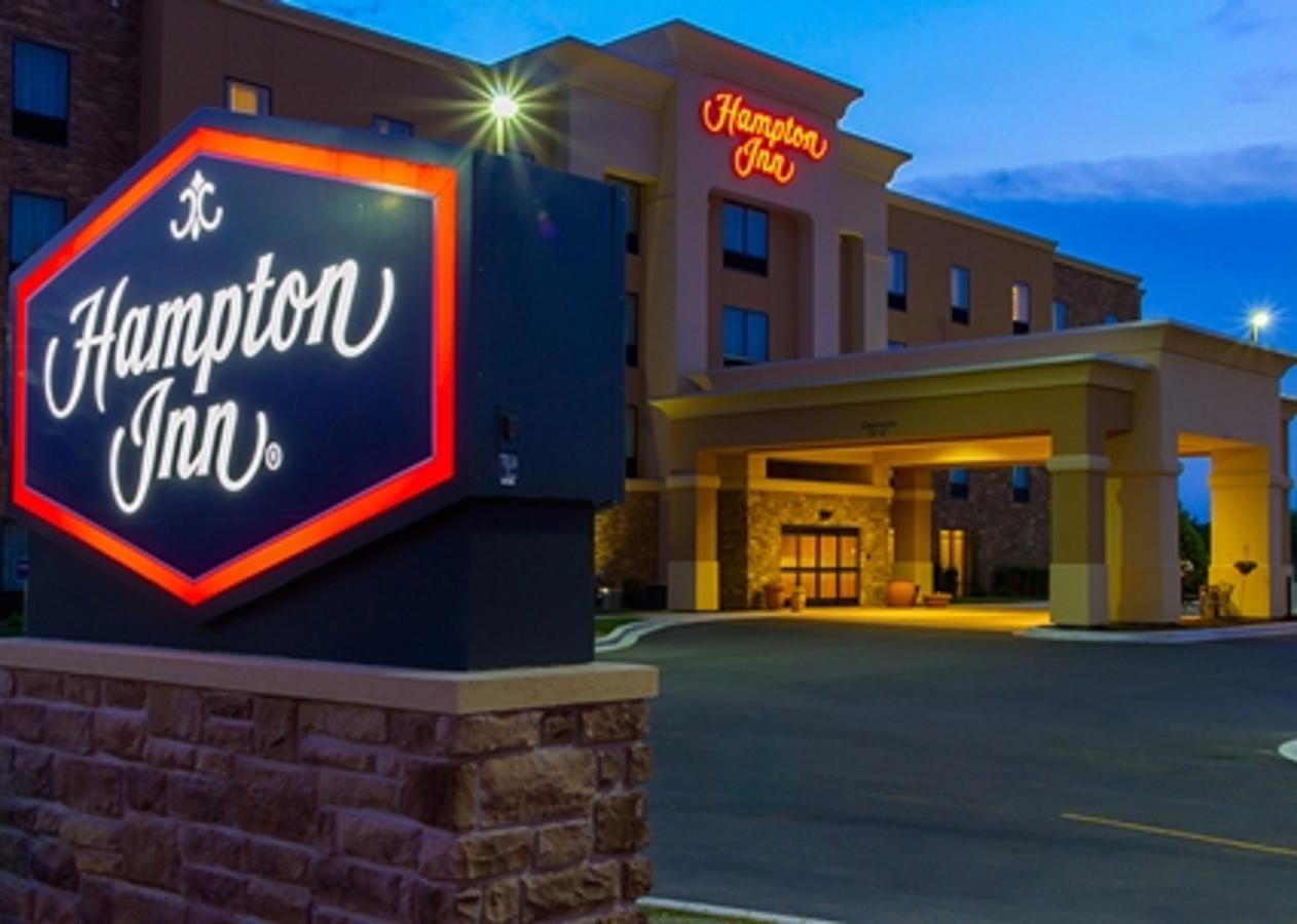 Hampton Inn Dekalb - thumb 25