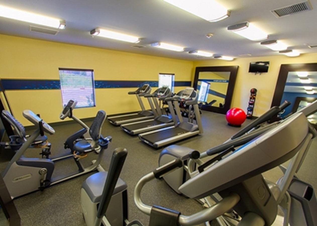 Hampton Inn Dekalb - thumb 20