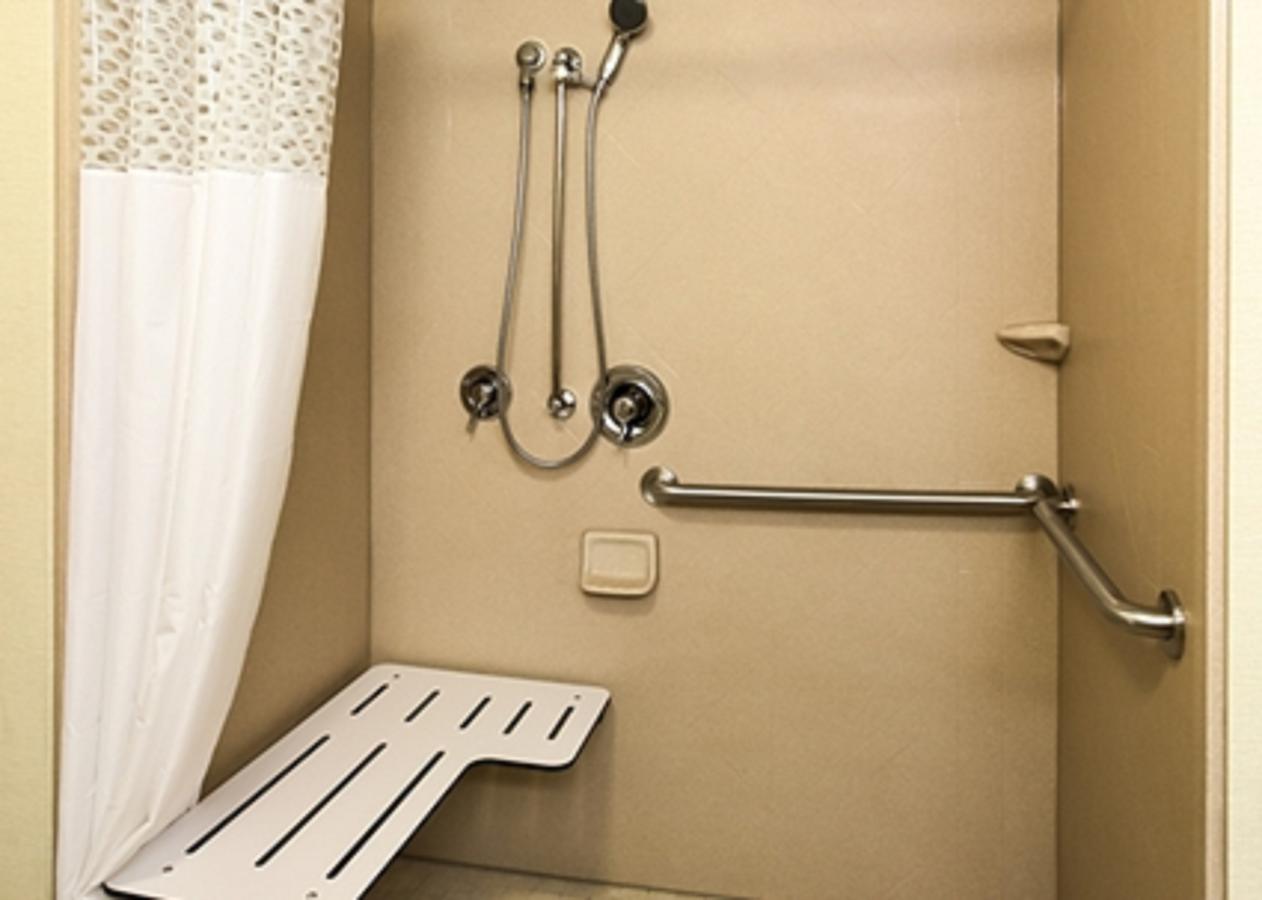 Hampton Inn Dekalb - thumb 10