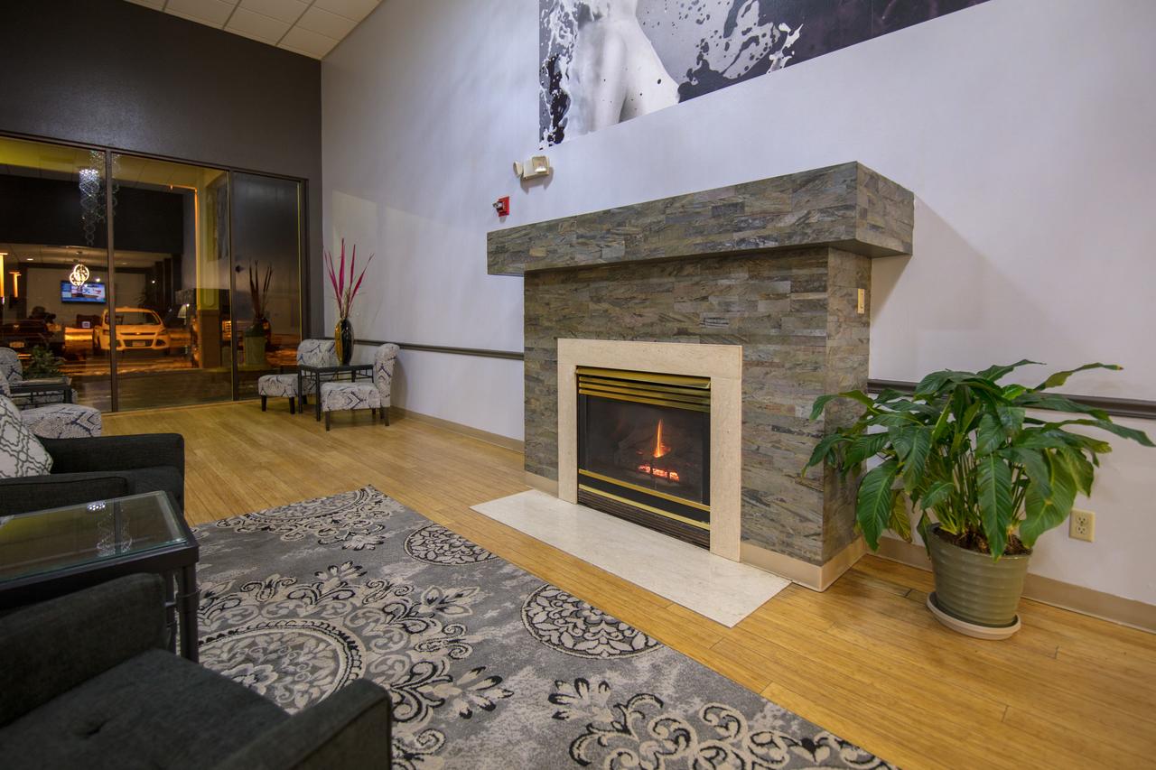 Ramada By Wyndham Cedar Rapids - thumb 4