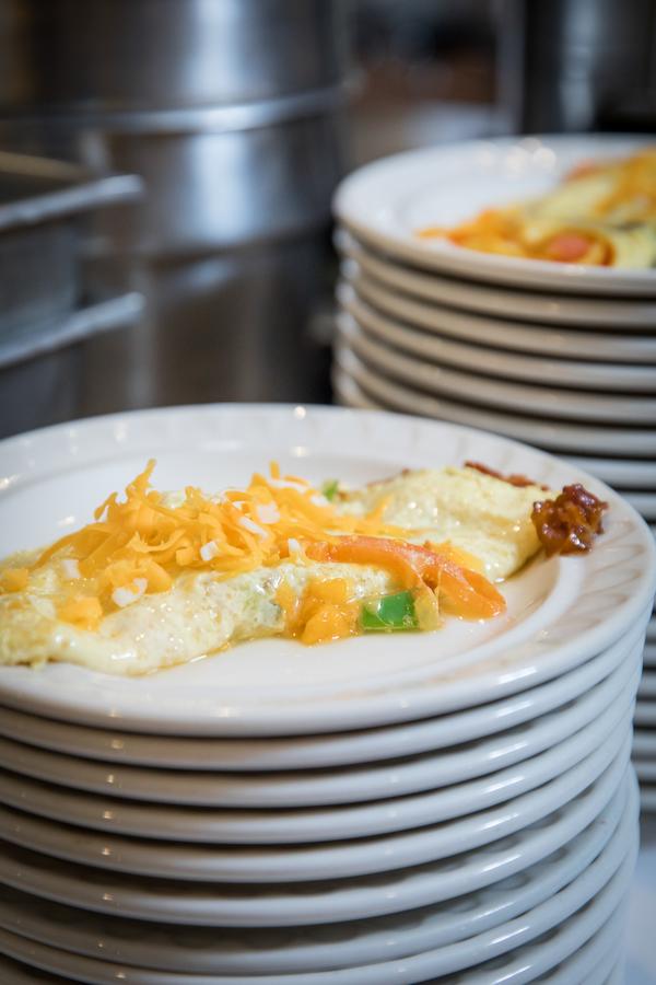 Ramada By Wyndham Cedar Rapids - thumb 11