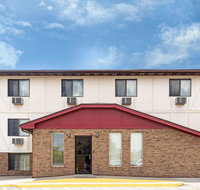 Super 8 by Wyndham Clinton - Accommodation Alabama