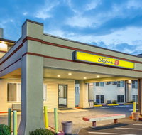 Super 8 by Wyndham North Sioux City - Accommodation Alabama