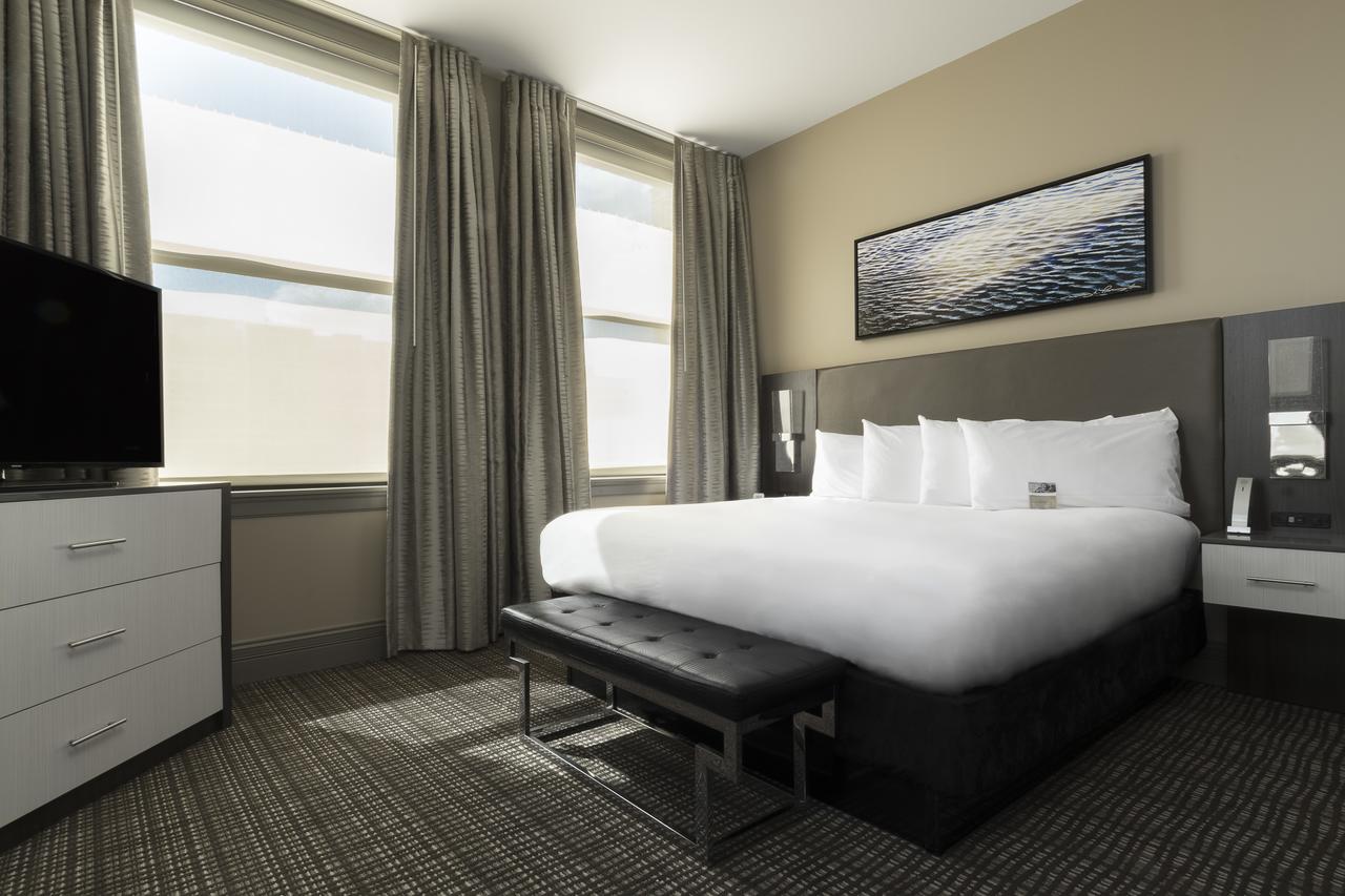 The Current Iowa, Autograph Collection - thumb 18