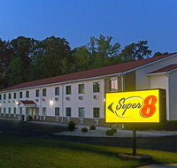 Super 8 by Wyndham Radcliff Ft. Knox Area - Accommodation Alabama