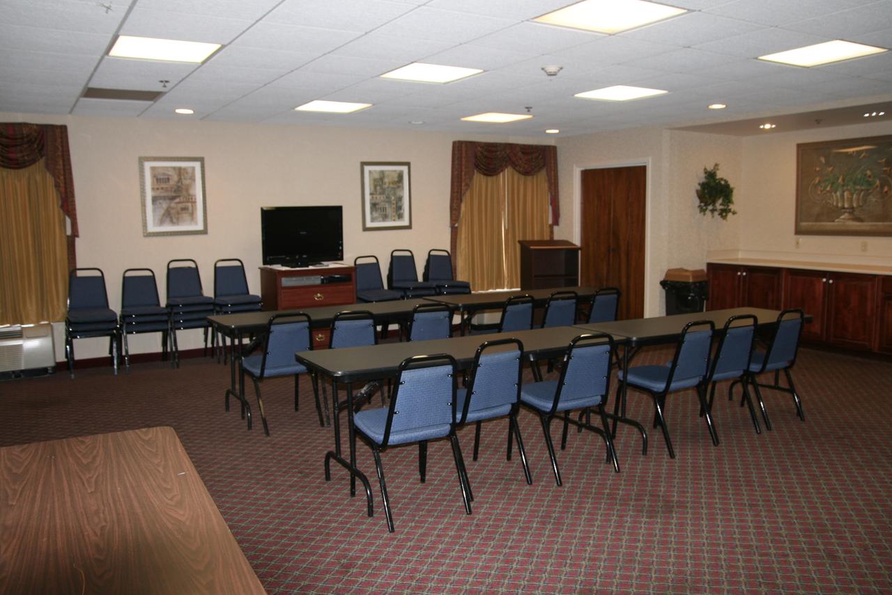 Hampton Inn Corbin - thumb 17