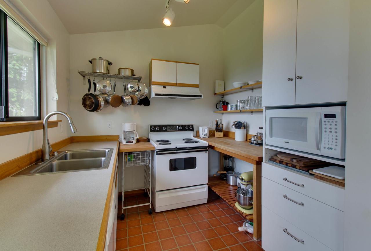 Skookum Sunsets - thumb 11