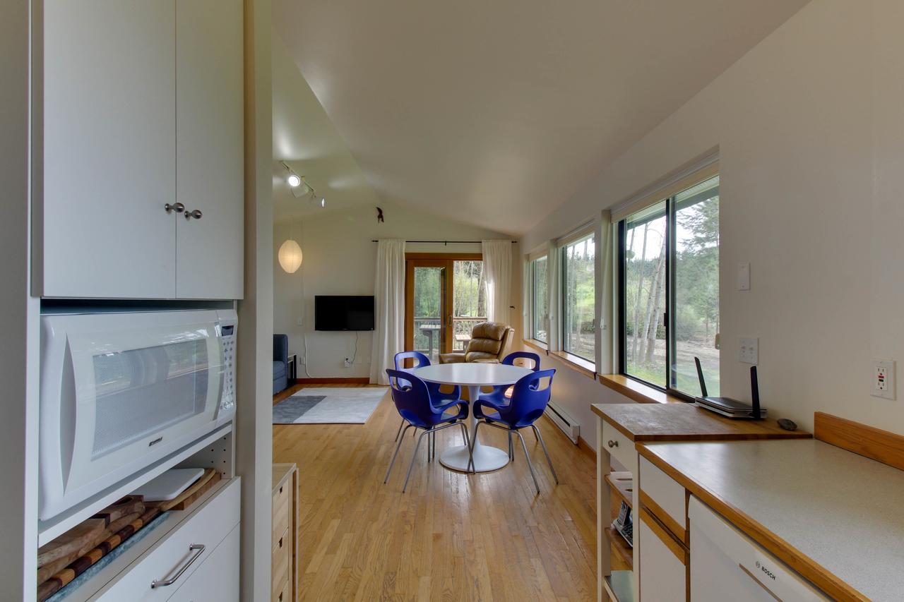 Skookum Sunsets - thumb 13