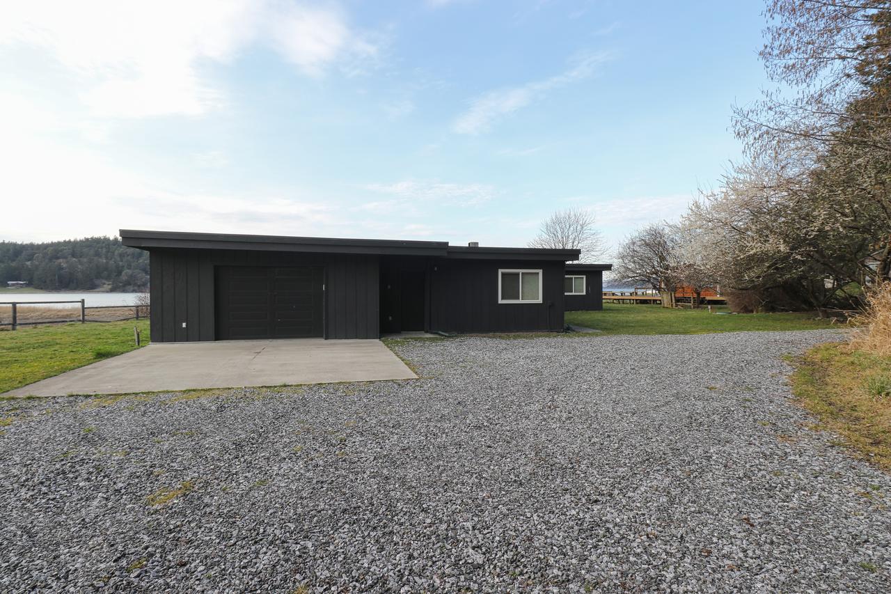 Lopez Island Mud Bay Waterfront Home - thumb 38