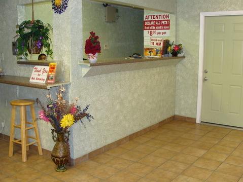 Colonial Inn Hammond - thumb 10