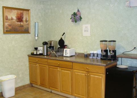 Colonial Inn Hammond - thumb 11