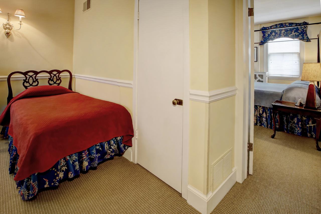 Flag House Inn - thumb 35