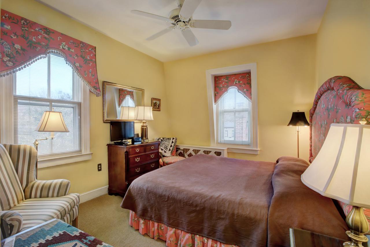 Flag House Inn - thumb 28