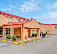 Howard Johnson by Wyndham Pikesville - Accommodation Alabama