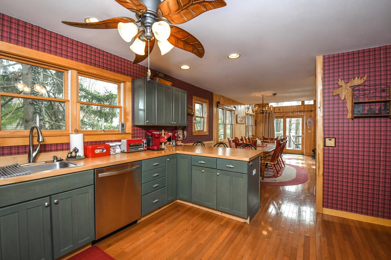 The Bear's Den - thumb 13