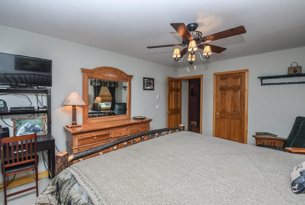 The Bear's Den - thumb 19