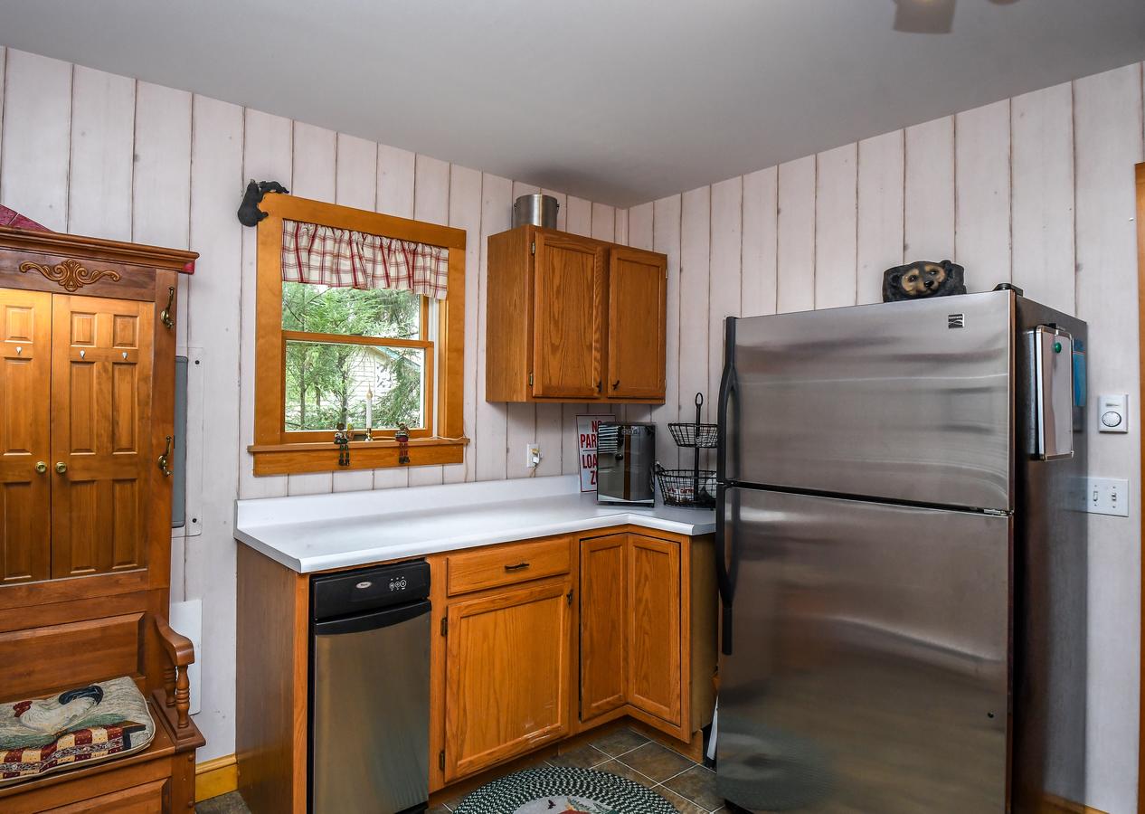 The Bear's Den - thumb 15