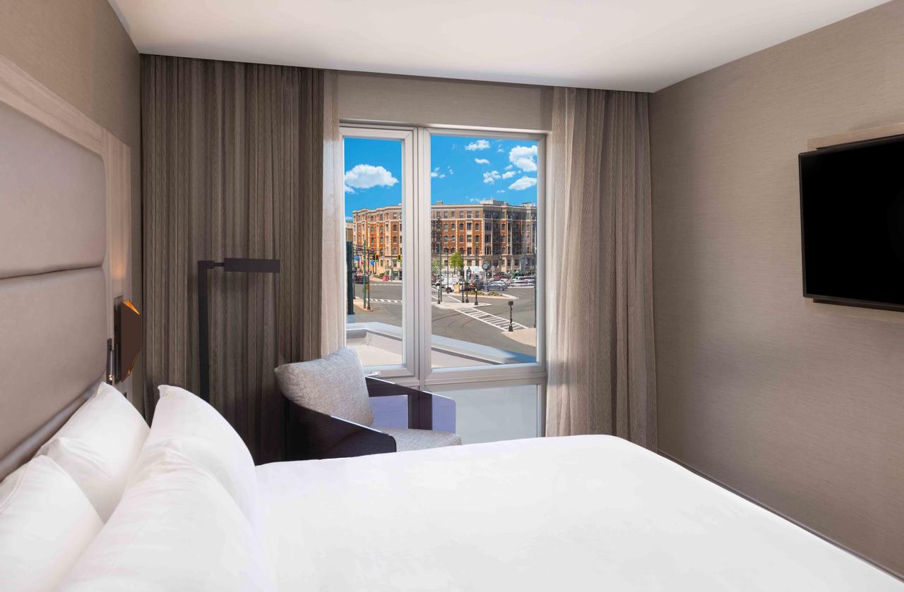 AC Hotel By Marriott Boston Cleveland Circle - thumb 1