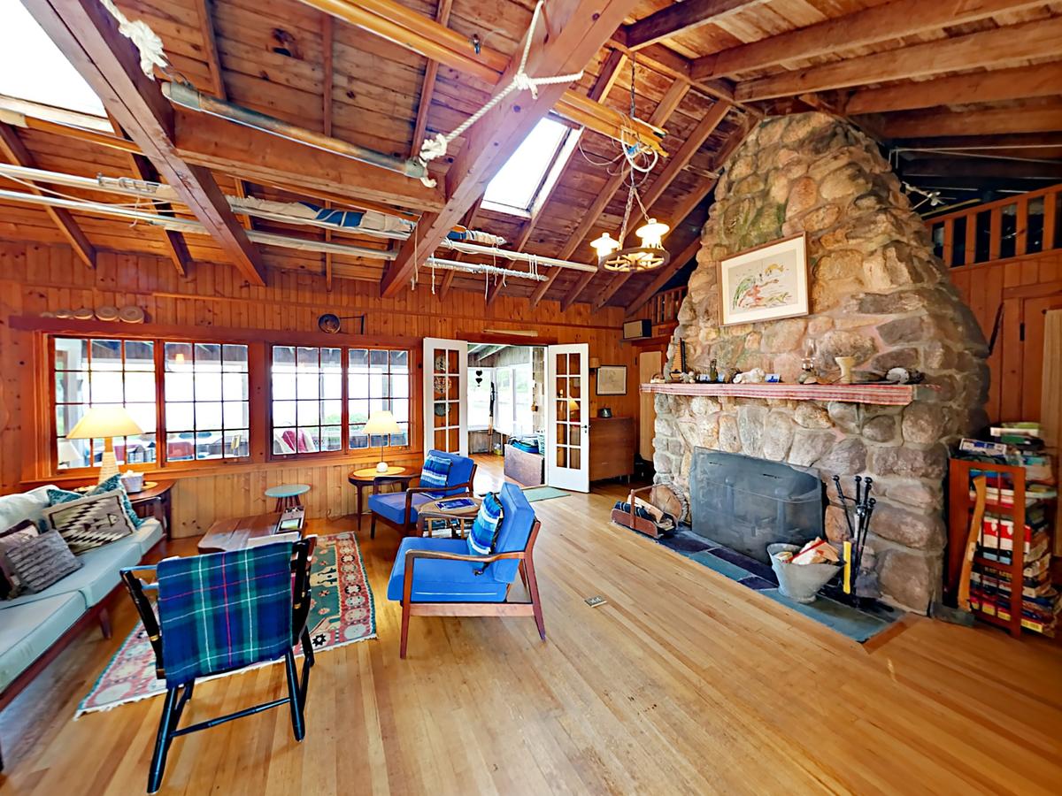 112 Ransom Rd Home - thumb 2