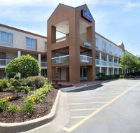 Howard Johnson by Wyndham Romulus Detroit Metro Airport - Accommodation Alabama