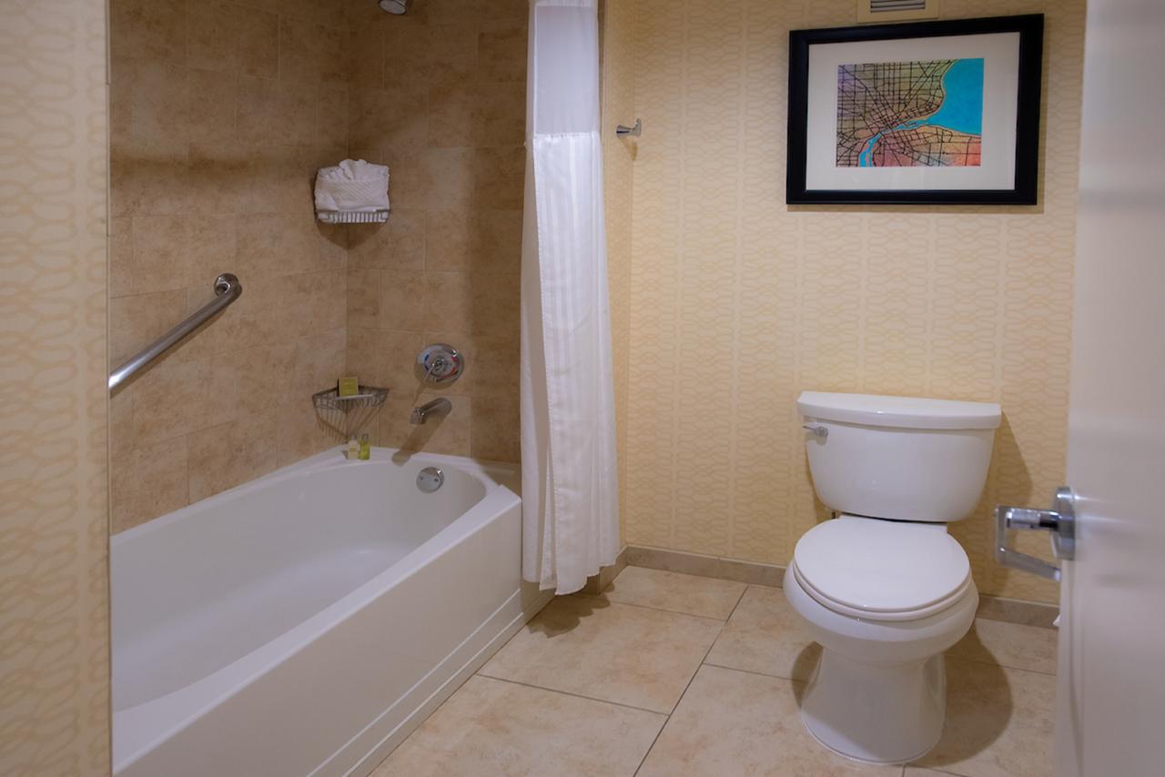 DoubleTree Suites By Hilton Detroit Downtown - Fort Shelby - thumb 12