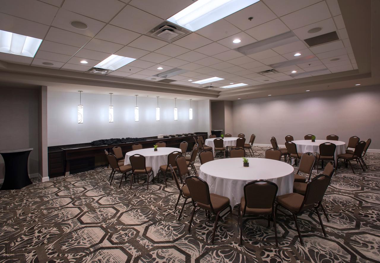 DoubleTree Suites By Hilton Detroit Downtown - Fort Shelby - thumb 10