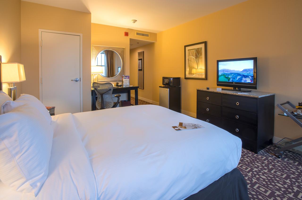 DoubleTree Suites By Hilton Detroit Downtown - Fort Shelby - thumb 22